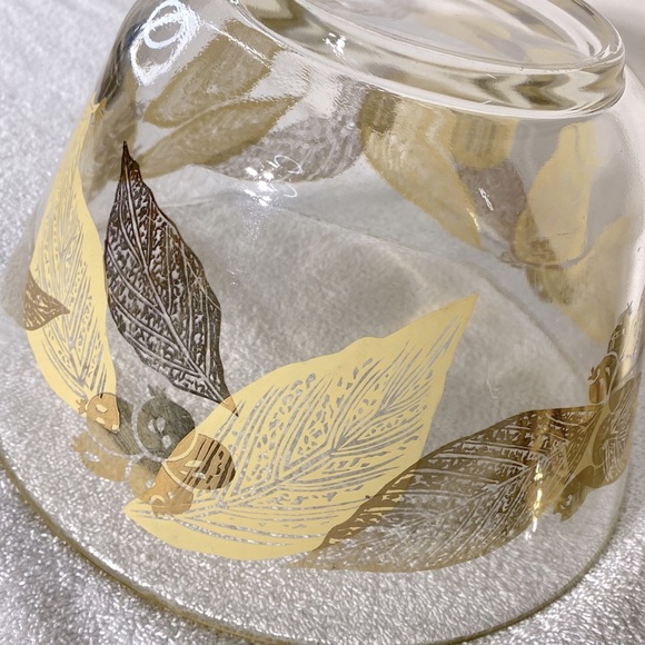 Vintage MCM Gold Leaf Large Glass Salad Bowl With 4 Matching Small Bowls - Picture 15 of 16